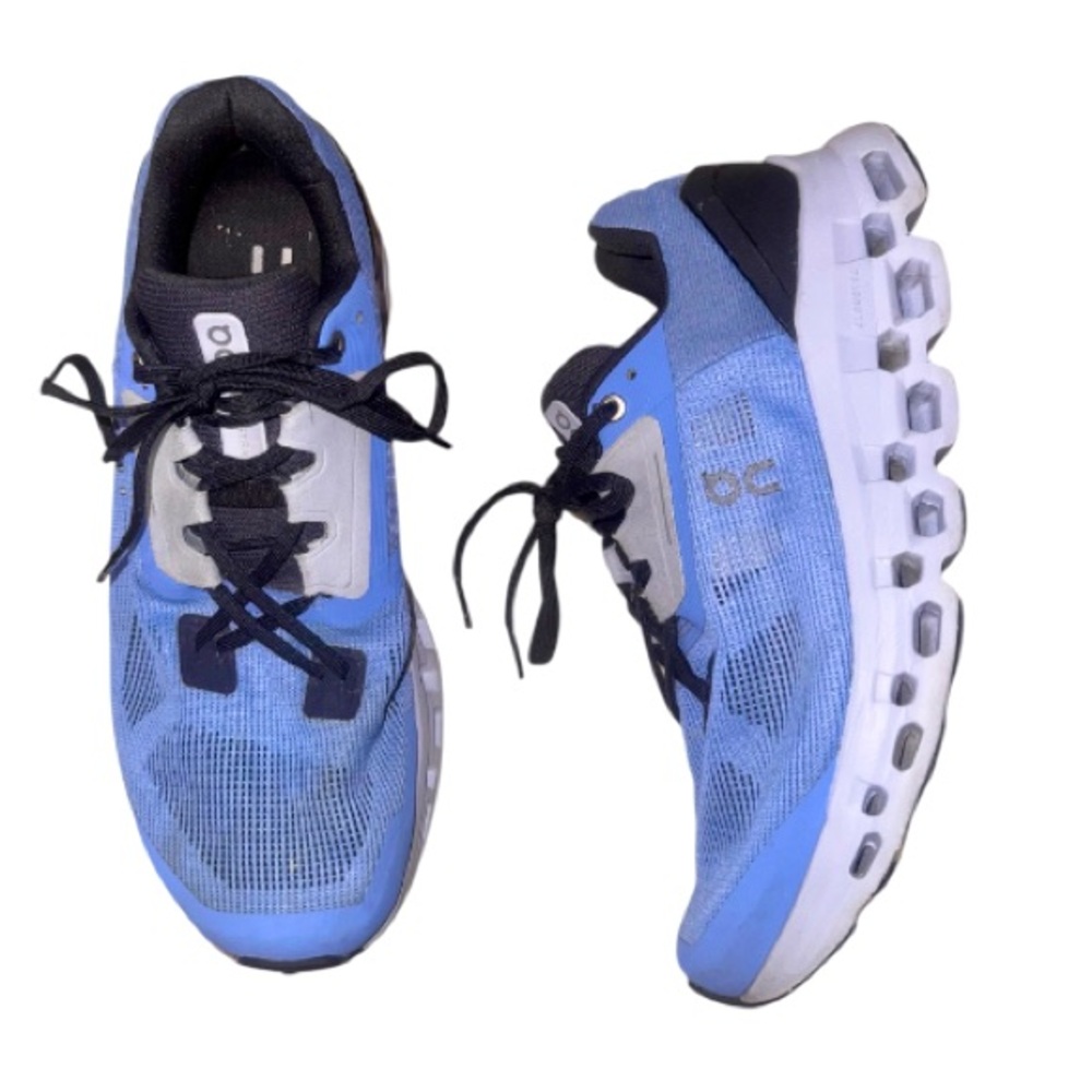 ON OC CLOUDSTRATUS running athletic tennis shoes women’s size  9.5